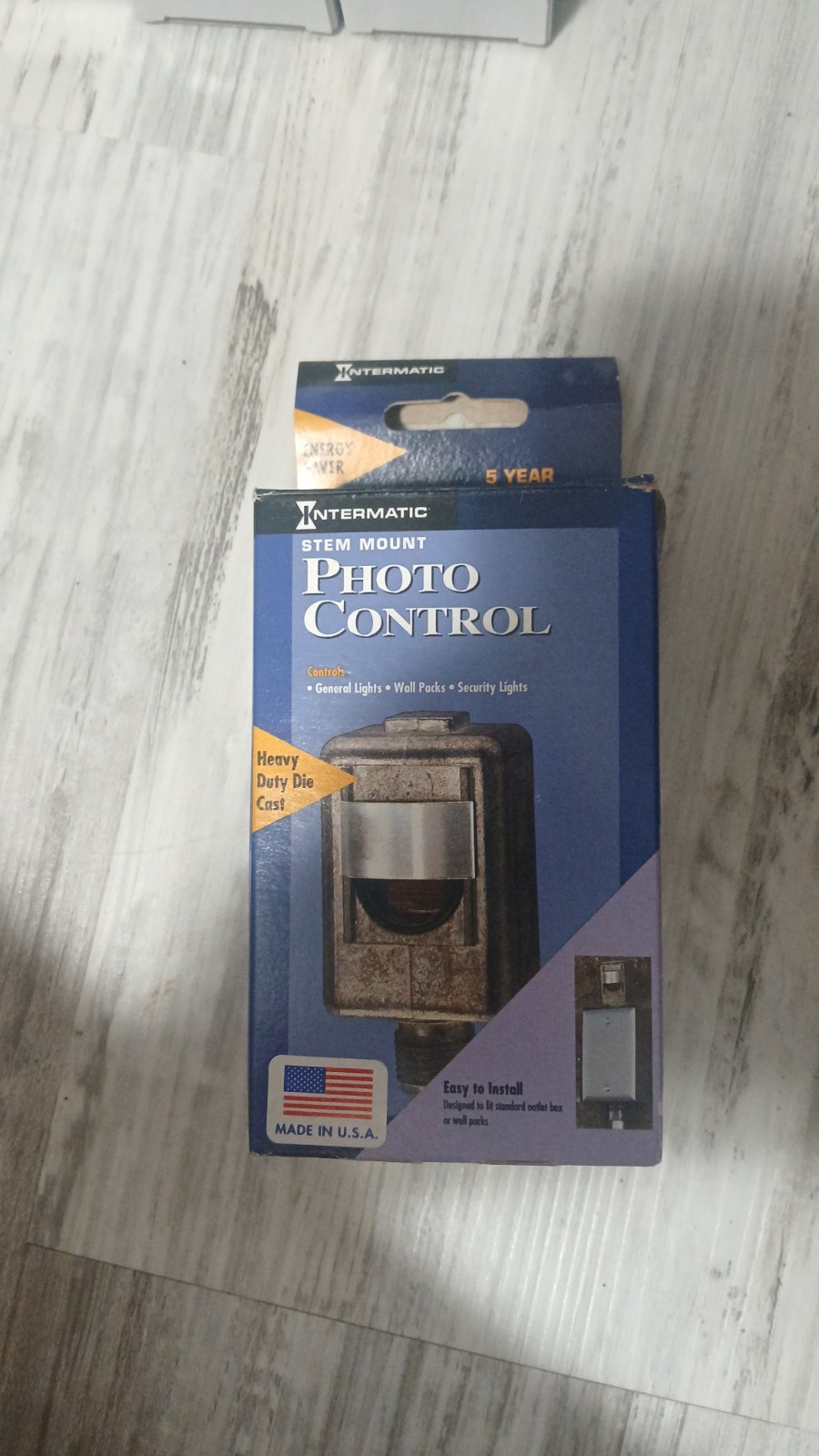 Intermatic Stem mount photo control