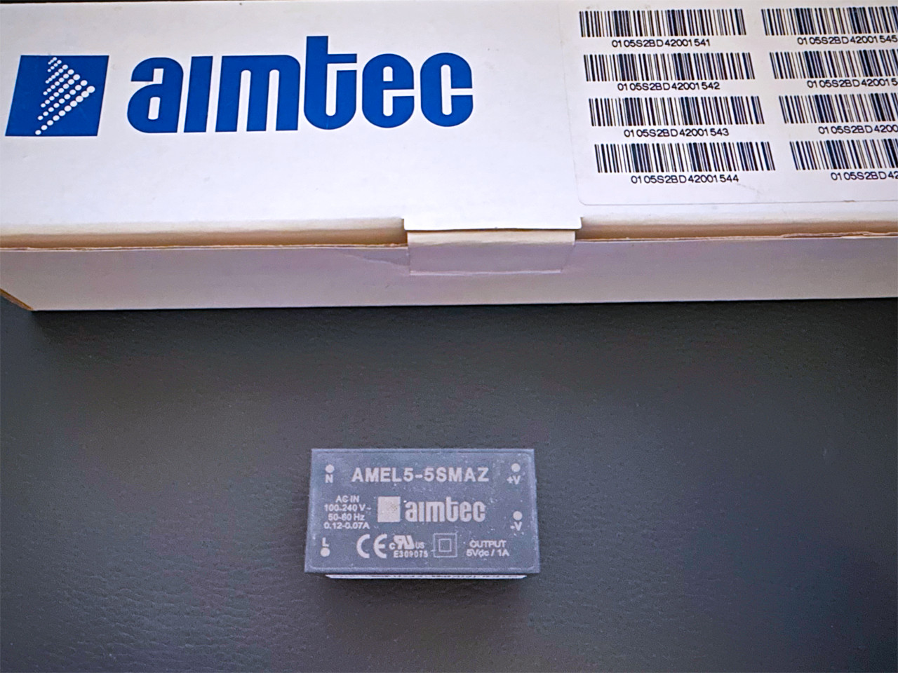 AMEL5-5SMAZ Aimtec AC-DC DC-DC Power Supply Single-OUT 5V 1A 5W Universal Input