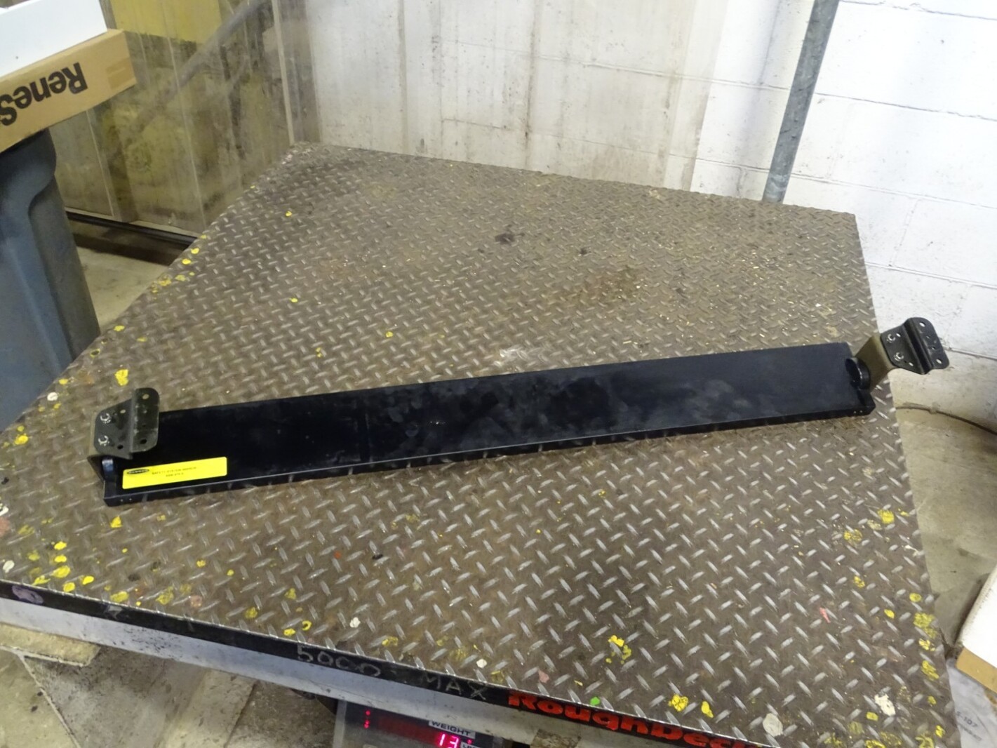 Banner Safety System Mirror 975MM/38.4in Reflective Area, SSM-975-S