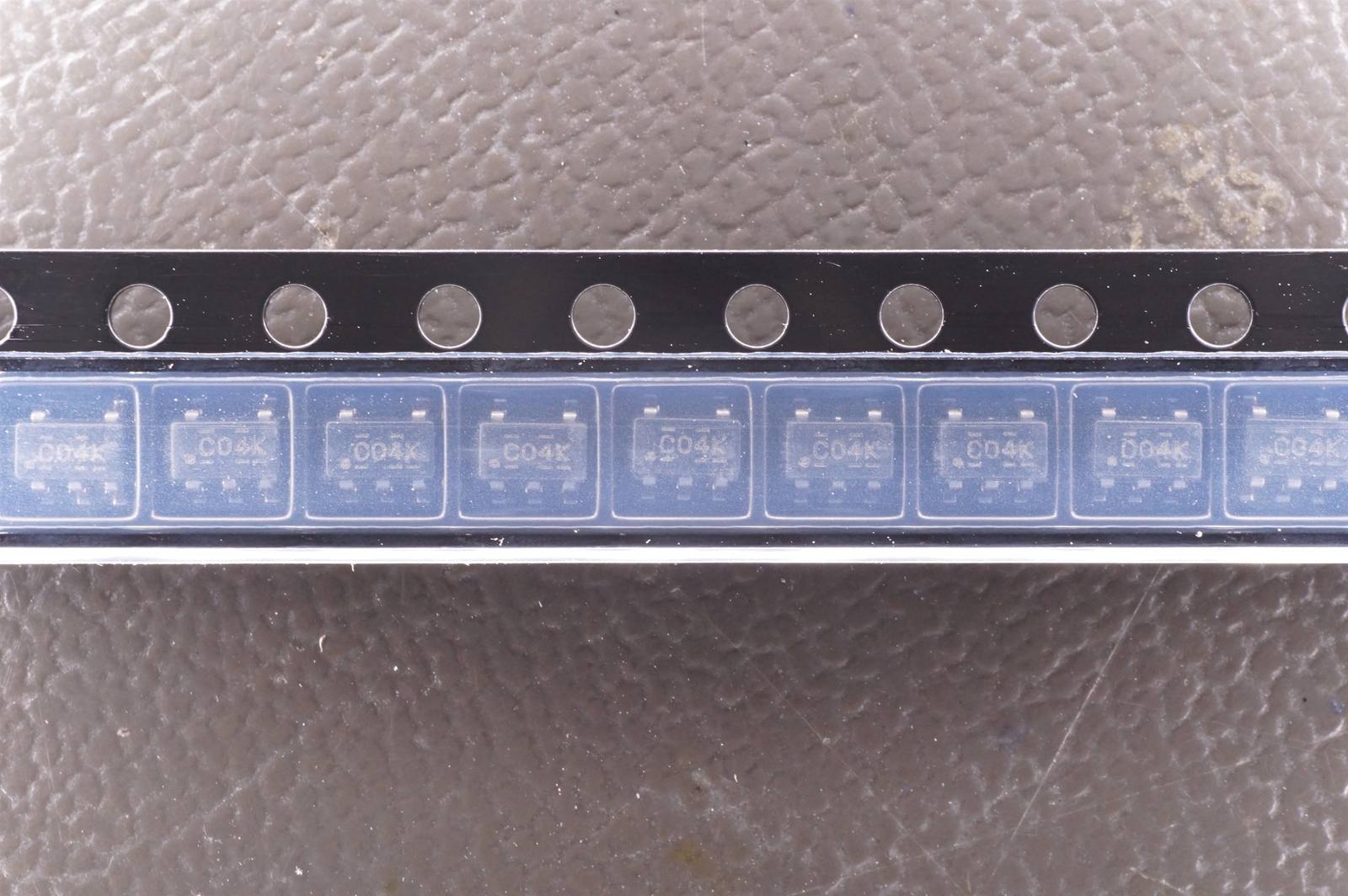 Lot of 30 SN74LVC1G04DBVR Texas Instruments Inverter 1 Channel CMOS SMT SOT-23-5