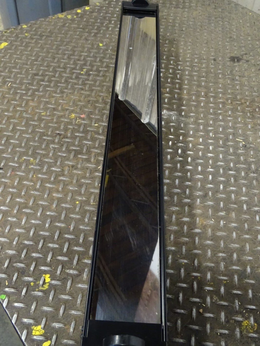 Banner Safety System Mirror 975MM/38.4in Reflective Area, SSM-975-S