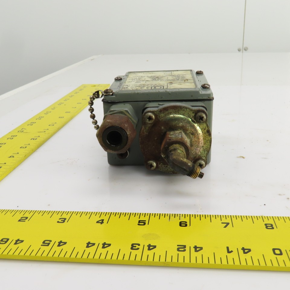 Square D Pressure Switch 1.5-75PSIG Type 4 Enc 600V