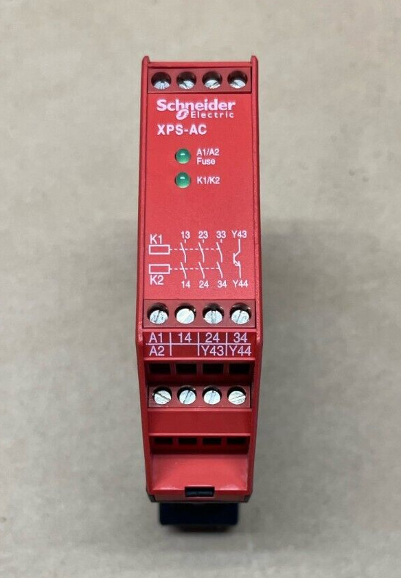 Telemecanique XPSAC5121 Safety Relay