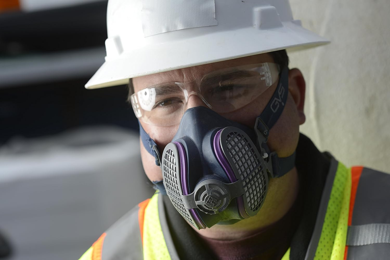 GVS Elipse P100 Dust Half Mask Respirator with Replaceable and Reusable Filters