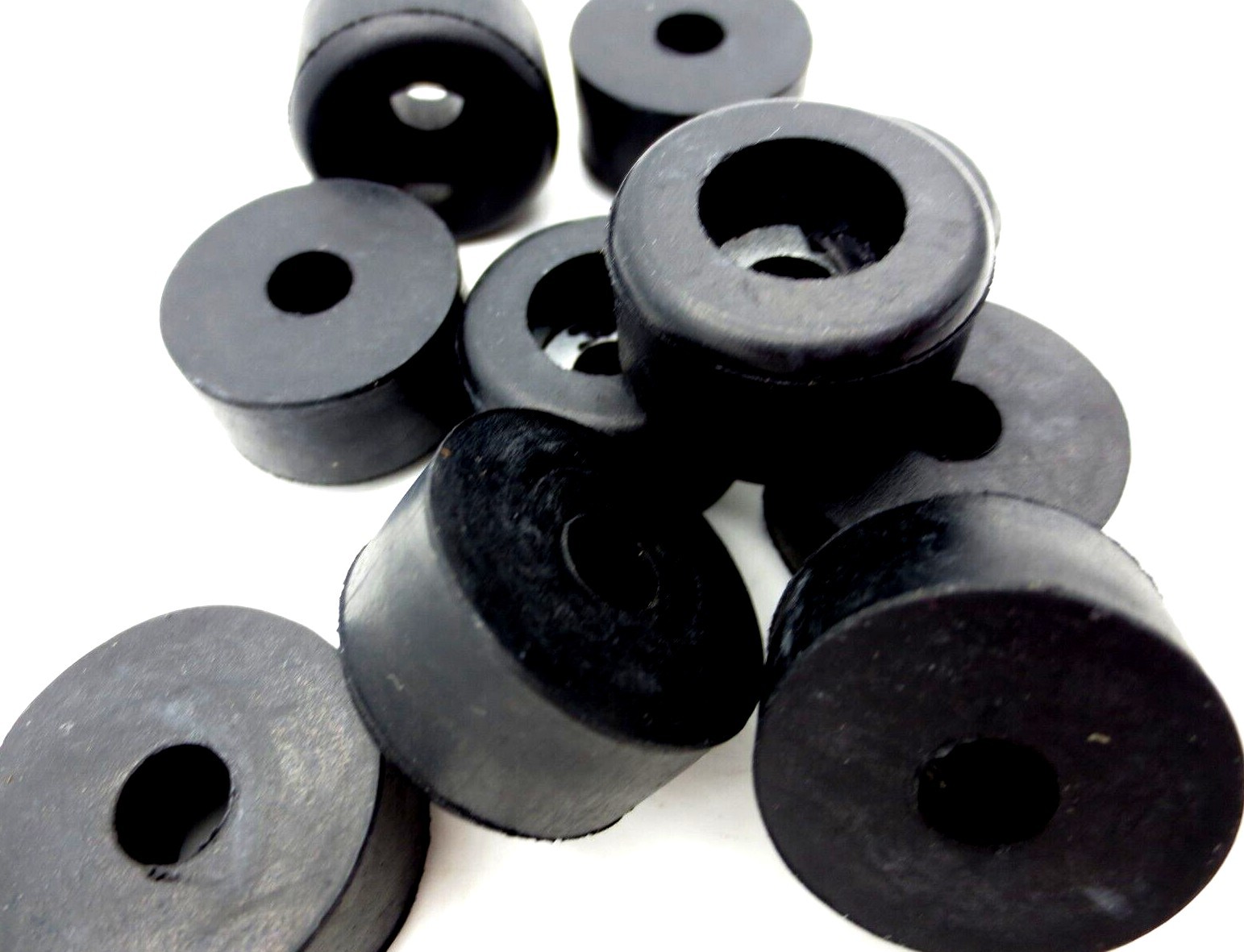 Screw On Rubber Bumper Pad Foot For #14, 1/4″Screw Bolt Hole, 1″ Pad 9/16″ Tall