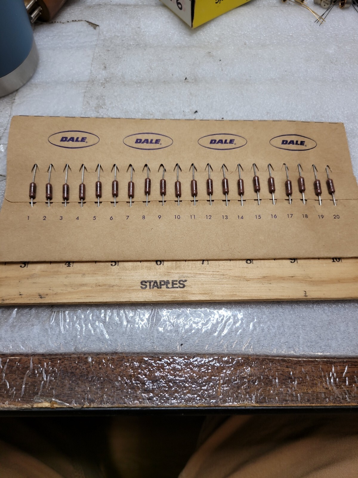 20pcs – DALE RN60C 3240N ohm 1% Precision Resistor 7419 3241F