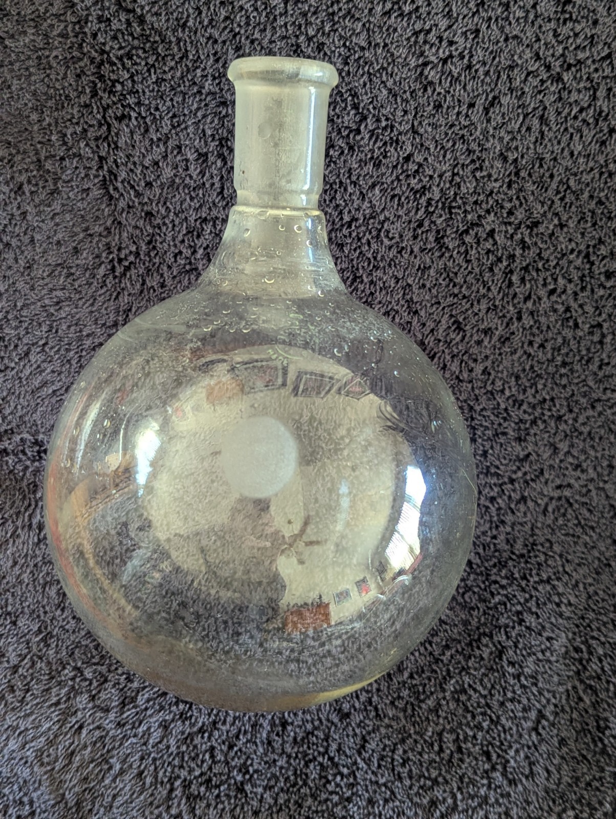 Lot of Chemistry Lab Glassware: Round Bottom flasks, Separatory Funnels, Etc.