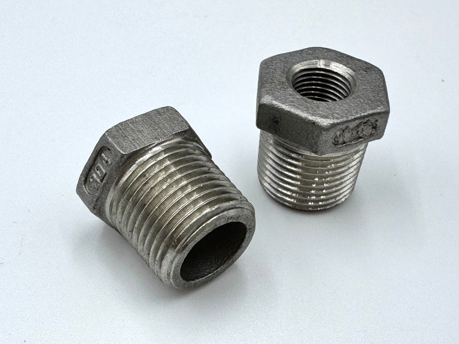 2 PACK STAINLESS STEEL BUSHING REDUCER3/8″ x 1/8″ NPT PIPE