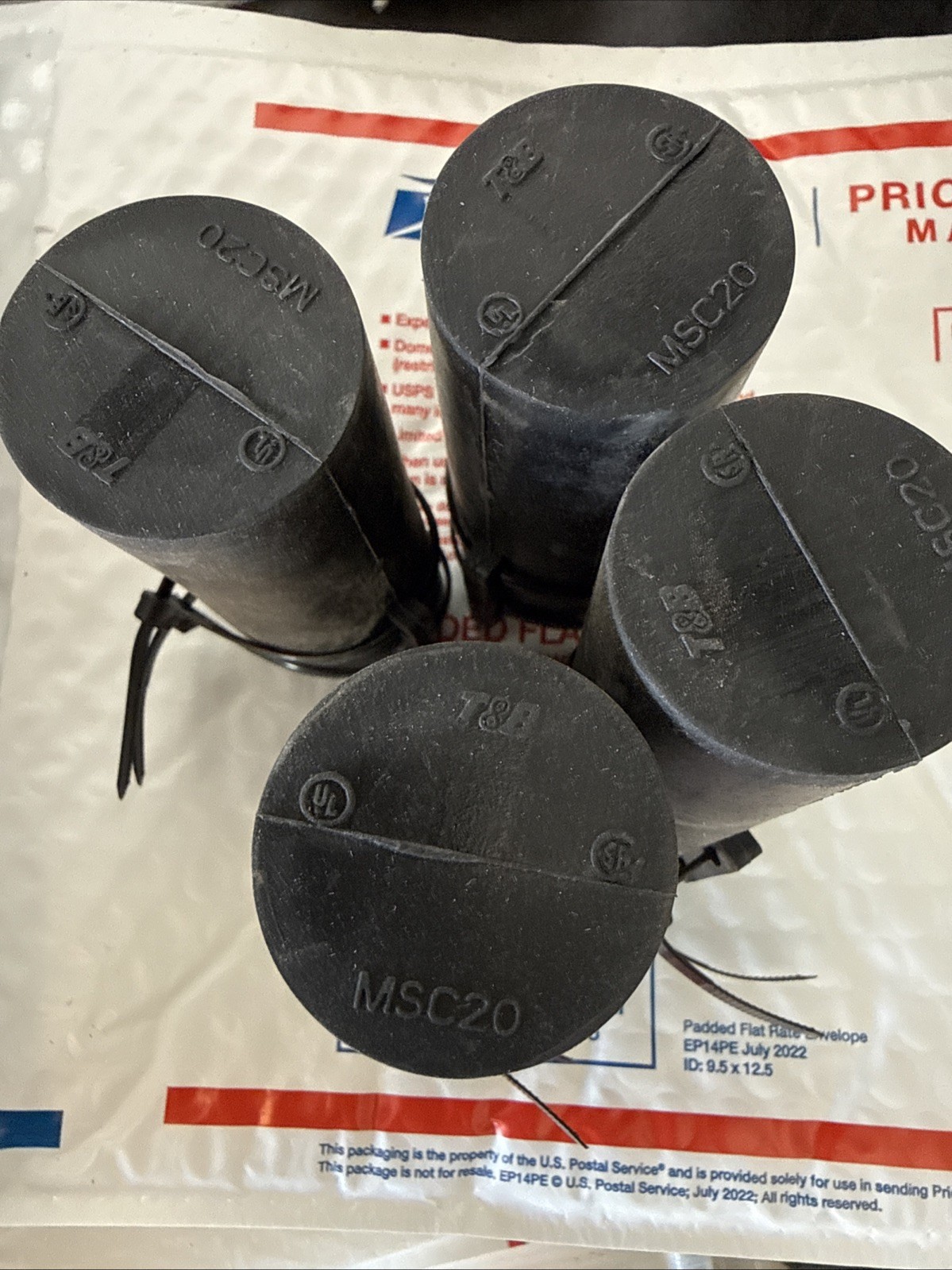 4x New MSC20 Thomas Betts Motor Stub Insulator