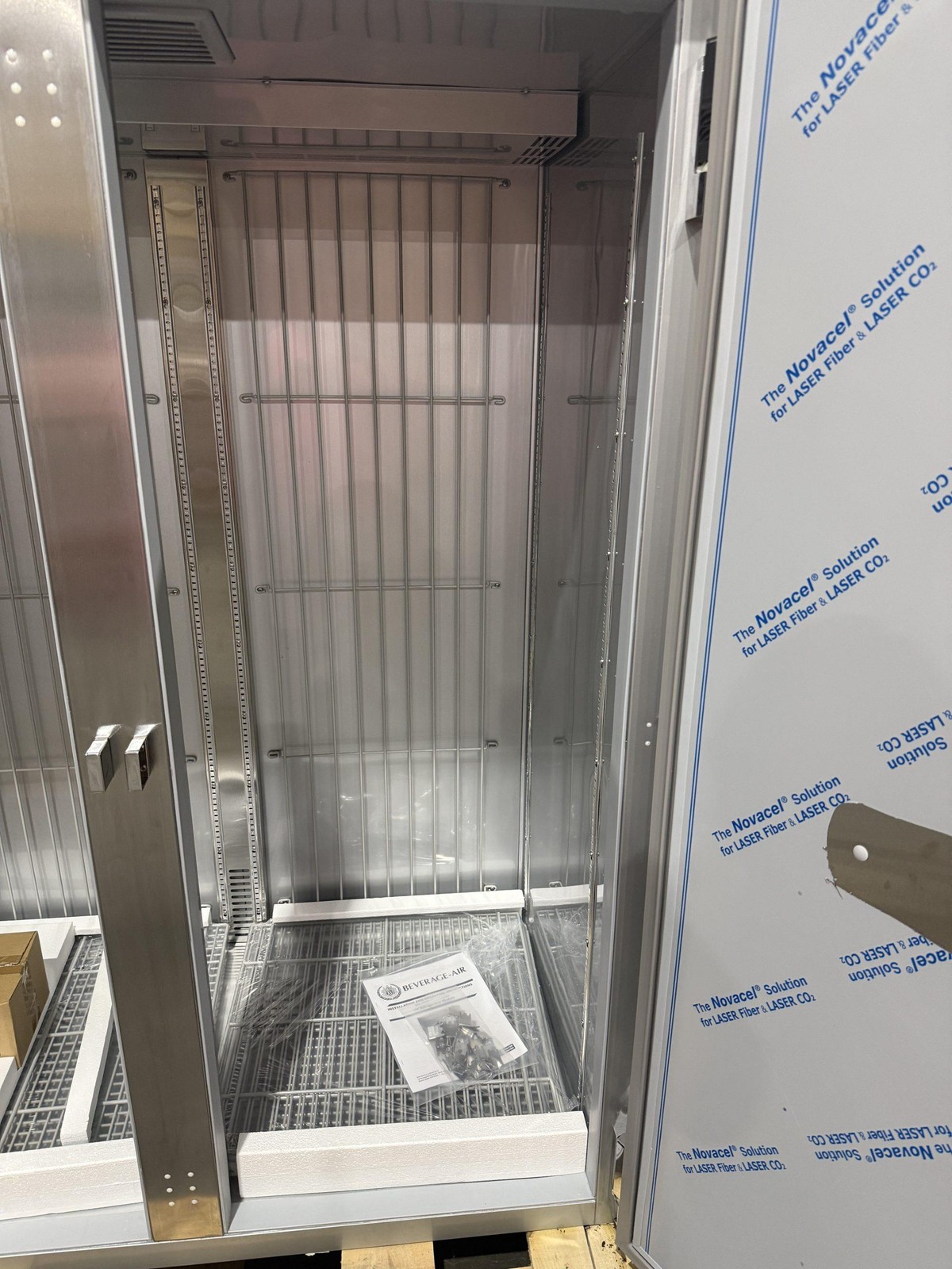 BEVERAGE-AIR HR2HC-1S 52″ TWO SOLID DOOR REACH IN REFRIGERATOR