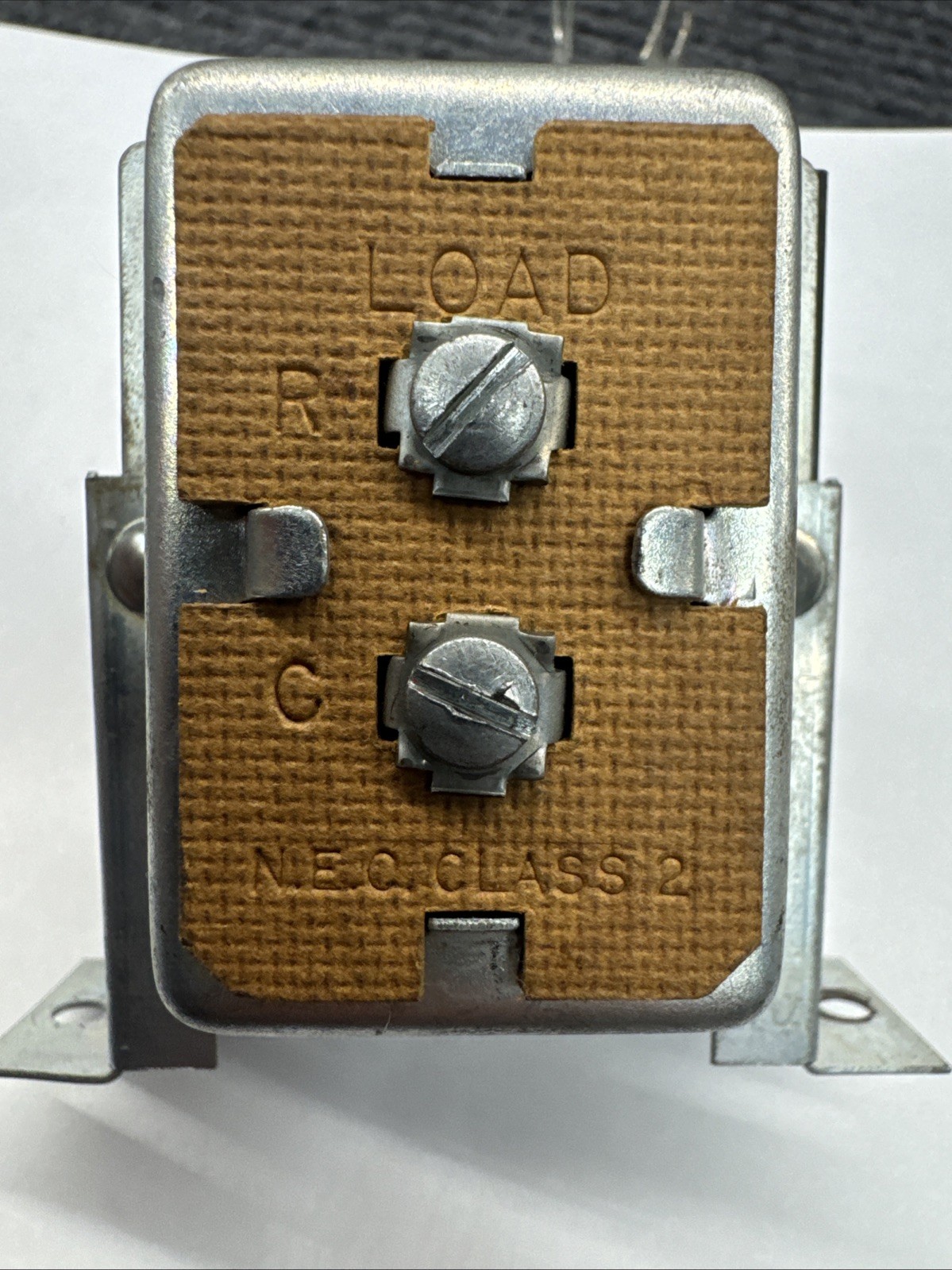 Honeywell AT72D 1089 110/120V 60Hz 24V AC Junction Box Mount Transformer Control