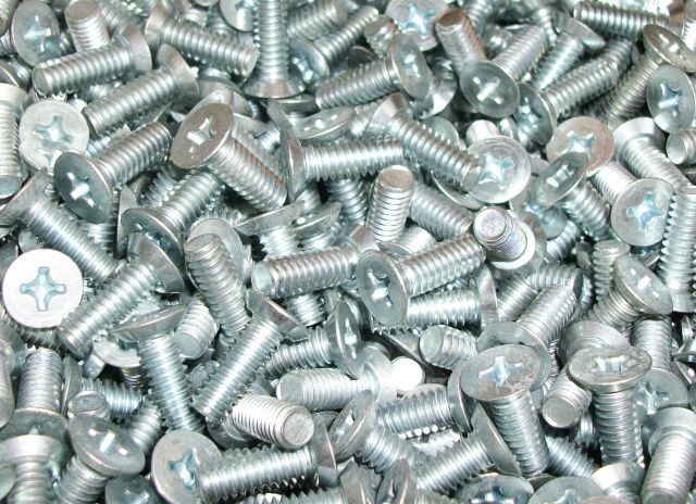 ¼”-20 x ¾” Flat Head Machine Screws, 13 pounds