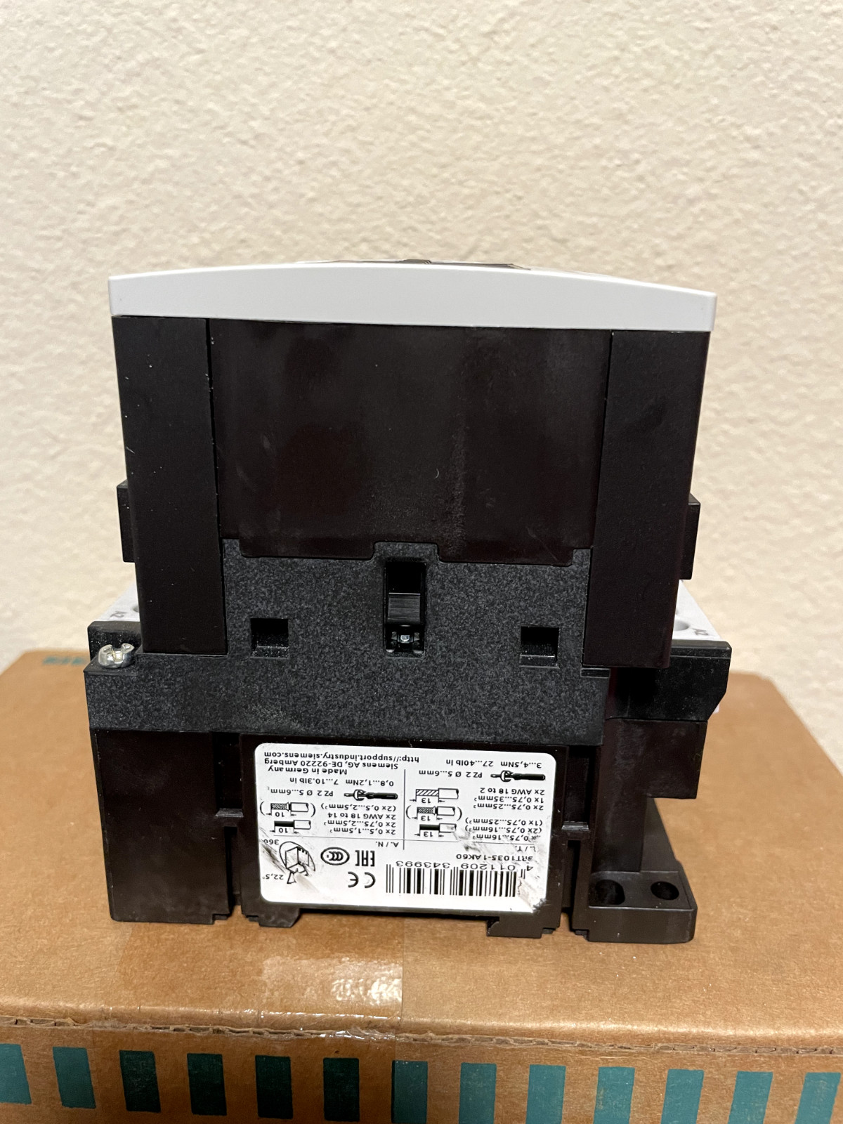 1x NEW SIEMENS 3RT1035-1AK60 3p40a Contactor W/ 120vAC Coil – OEM SIEMENS – QTY