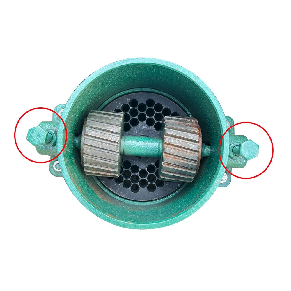 Animal Feed Pellet Mill Machine 8MM Holes Pellet Feed Granulator 2 Rollers 220V