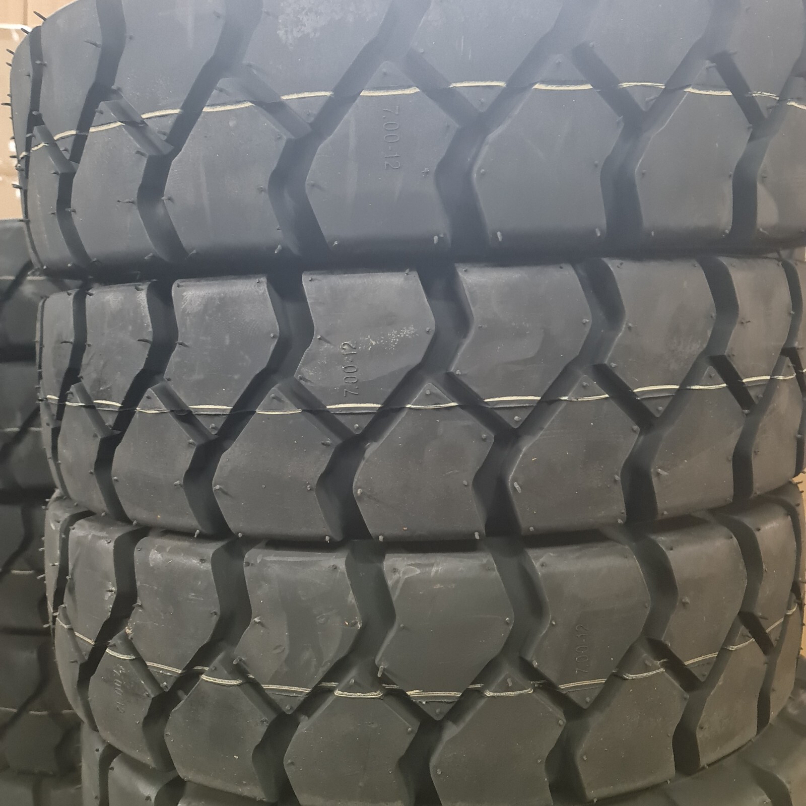 7.00-12 14 PLY 7.00×12 ROAD CREW (1 Tire + Tube + Flap ) FORKLIFT TIRES