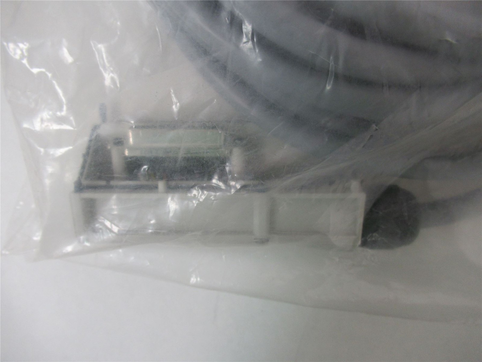 251313 New-No Box; Festo VMPAL-KM-V-SD25-IP67-10 Connecting Cable 560418