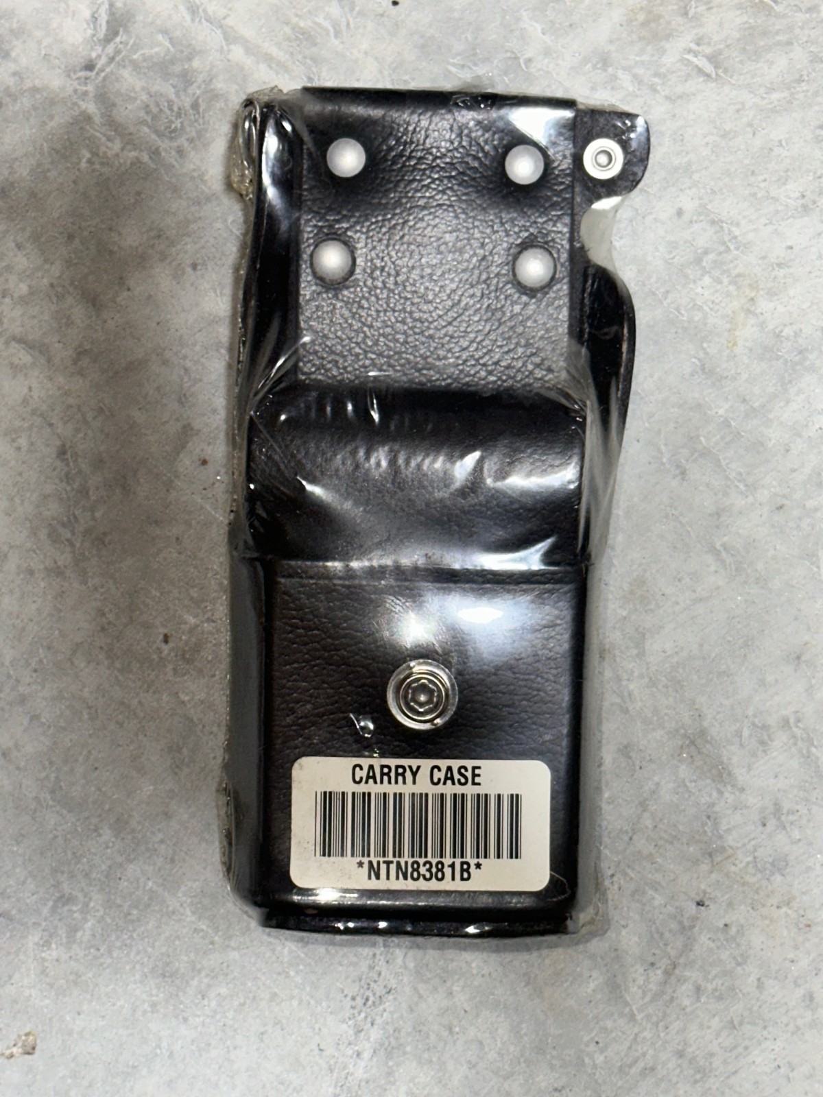 MOTOROLA NTN8381B Leather Radio Carry Case with Belt Loop **NEW