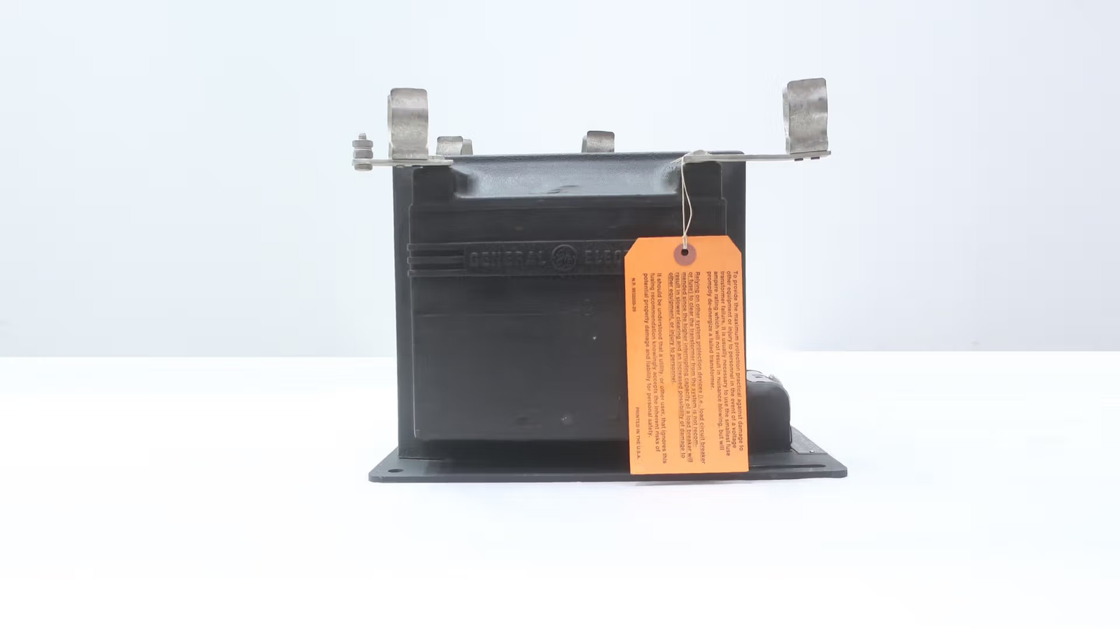 General Electric Ge JVM-5 765X021030 Voltage Transformer 14400v-ac 1500va 120:1