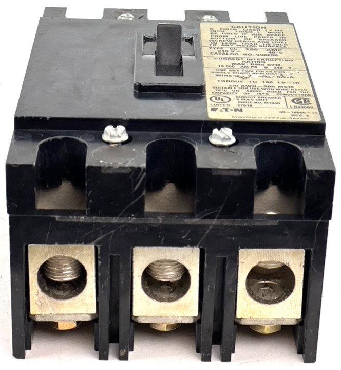 Eaton CC3200 200 Amp 3 Pole Circuit Breaker 240V Type CC 200A 3P Bolt On — CHIP