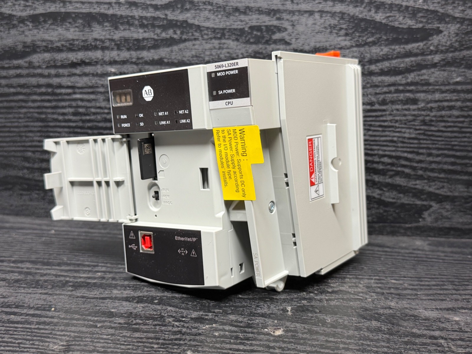 2024 Surplus No Box Allen Bradley 5069-L320ER CompactLogix 5380 2MB CPU No Flash