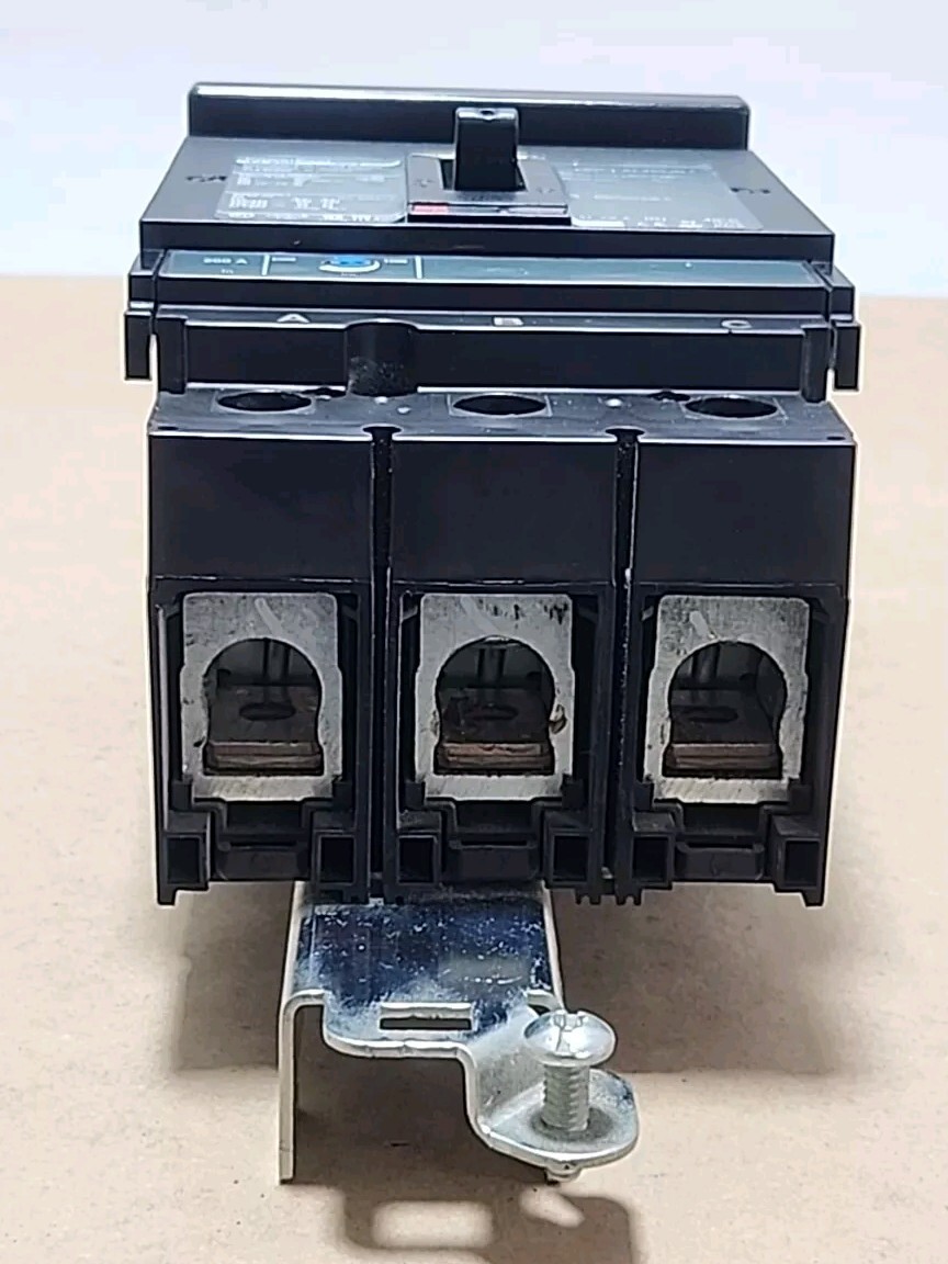 Square D JJA36200 PowerPact I-Line Circuit Breaker JJ250 3P 200A 600V + Warranty