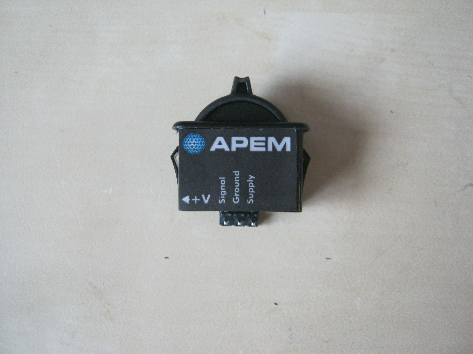 NEW APEM CWB1BK1A02A0 mini thumbwheel thumb control switch hall effect