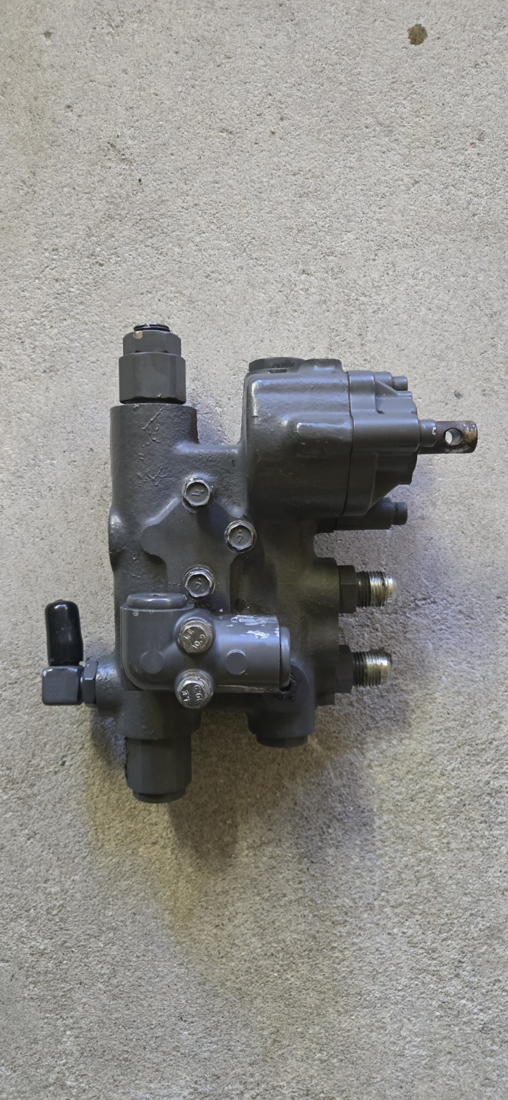 Massey Ferguson GC1705 & Others Hydraulic Control Valve 6259051M93