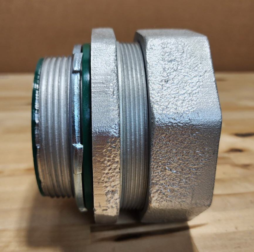 PECO RT-300MA 3″ Straight Liquid Tight Connector
