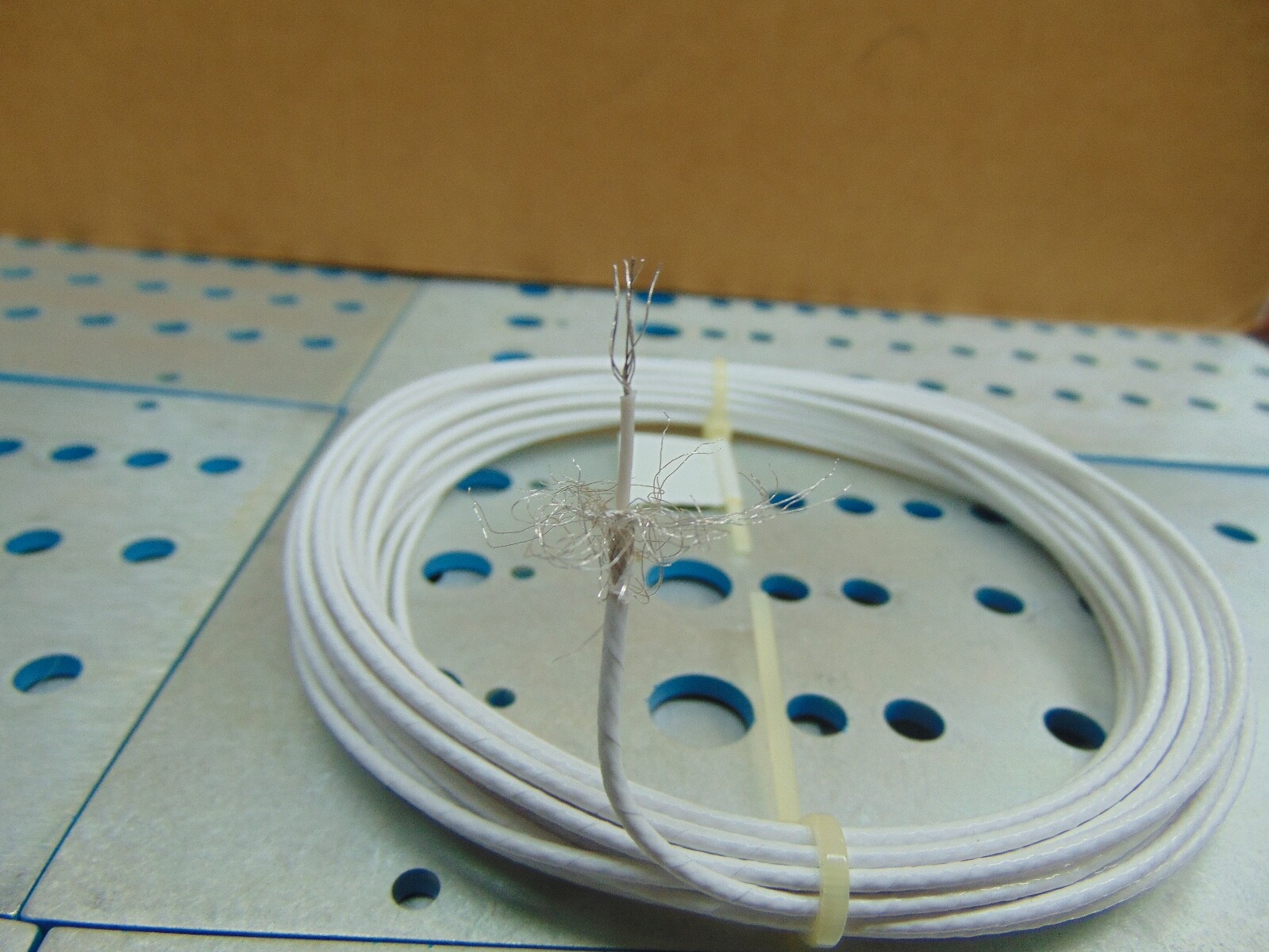 25 feet 26 AWG Shielded Silver Plated PTFE Wire Coax SPC