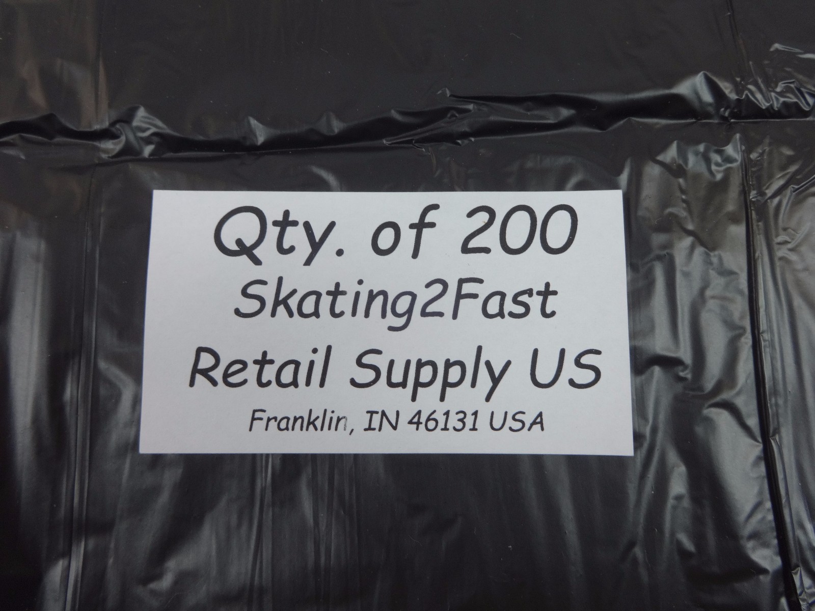 200 Qty. GRACIAS Plastic T-Shirt Bags 1/6 Black with Handles 11.5″ x 6.5″ x 22″