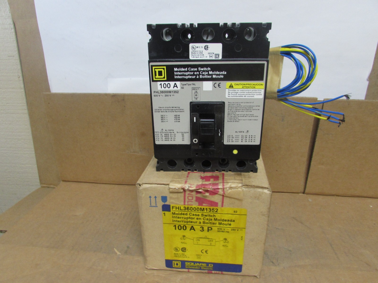 Square D LHL36000M1352 100AMP 3-POLE 600V Molded Case Switch (NEW IN BOX!!!!)