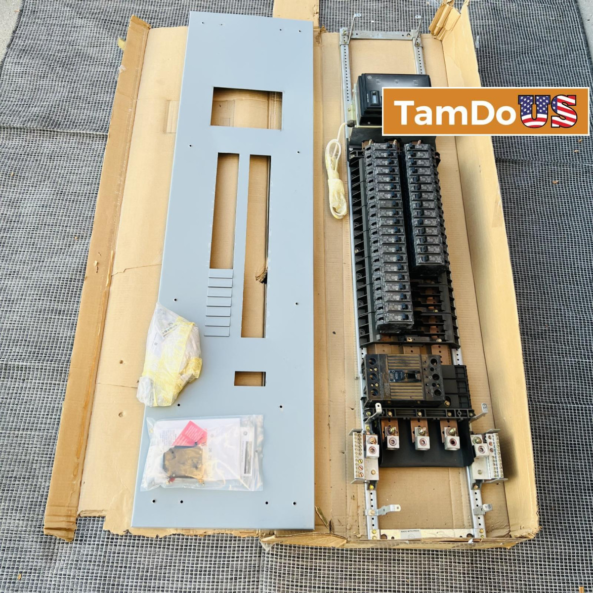 GE A Series II Panelboard AQF3422ABX 225A 208Y/120V 3PH Interior OEM
