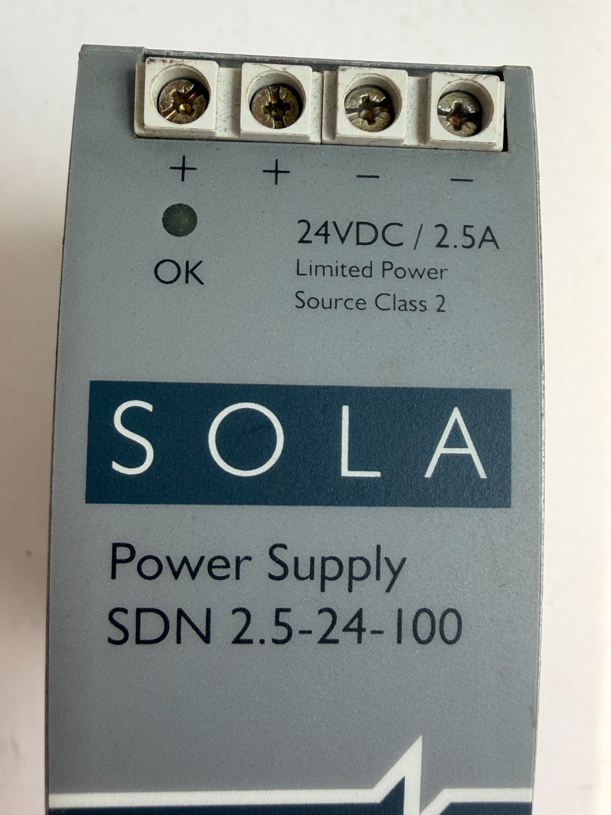 SOLA SDN 2.5-24-100 Power Supply 24VDC 2.5A DIN Rail Mount 115/230VAC