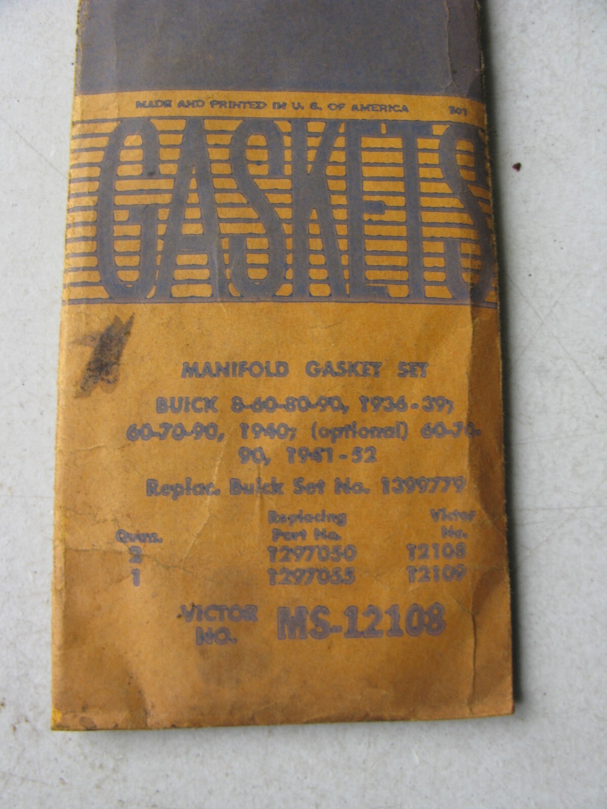 Vintage Victor Manifold Gasket Set for Buick 1936-1952 (MS-12108)
