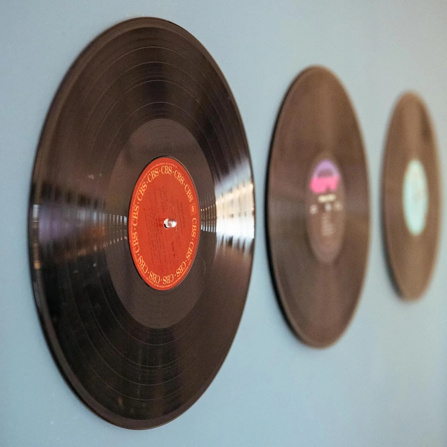Modern JP Adhesive Vinyl Wall Mount for Discs (4-Pack) – Strong Hold Record Hold