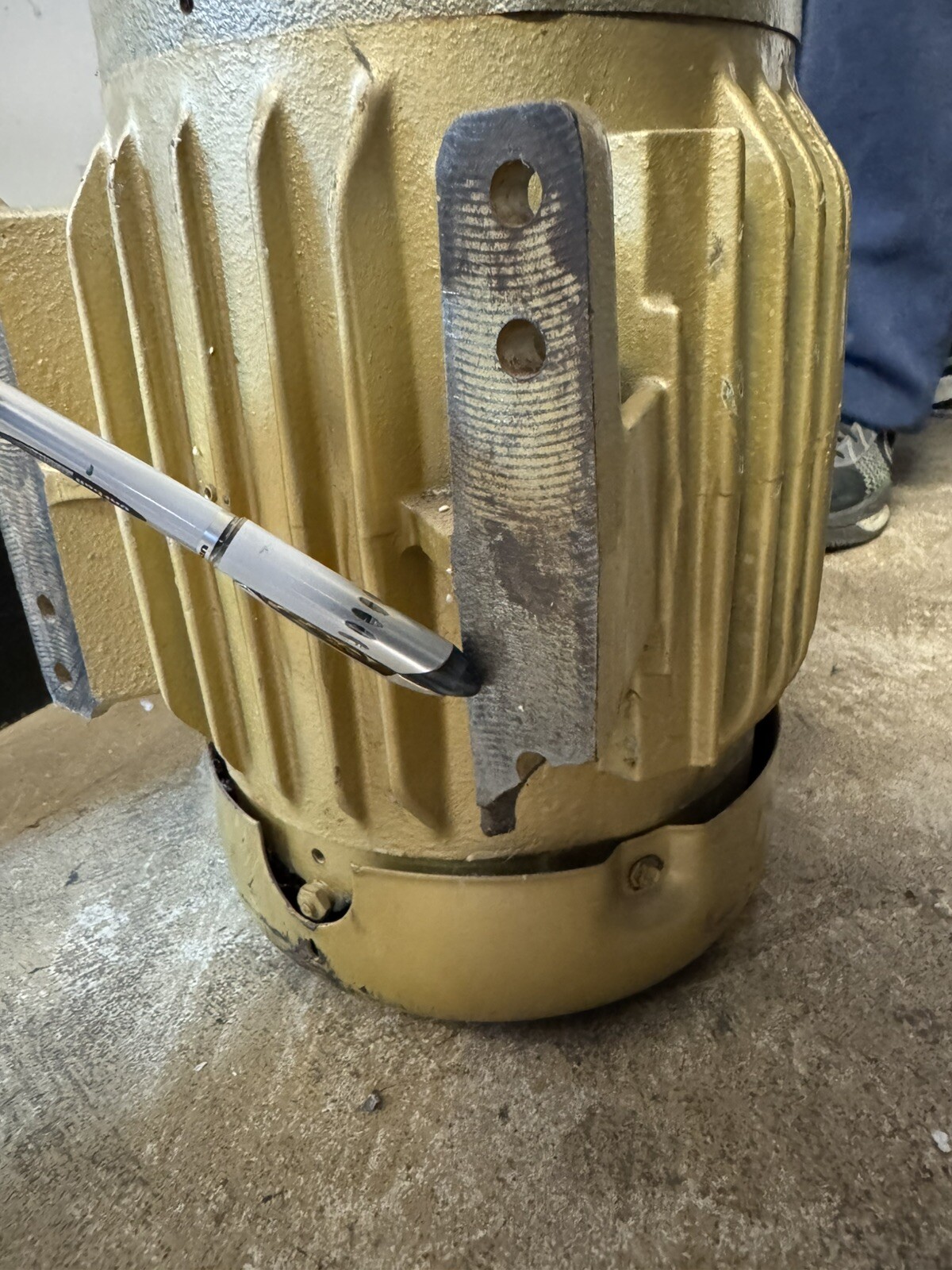 Baldor Reliance Phase General Purpose Motor 5 HP 184T Frame 208-230/460V EM3663T