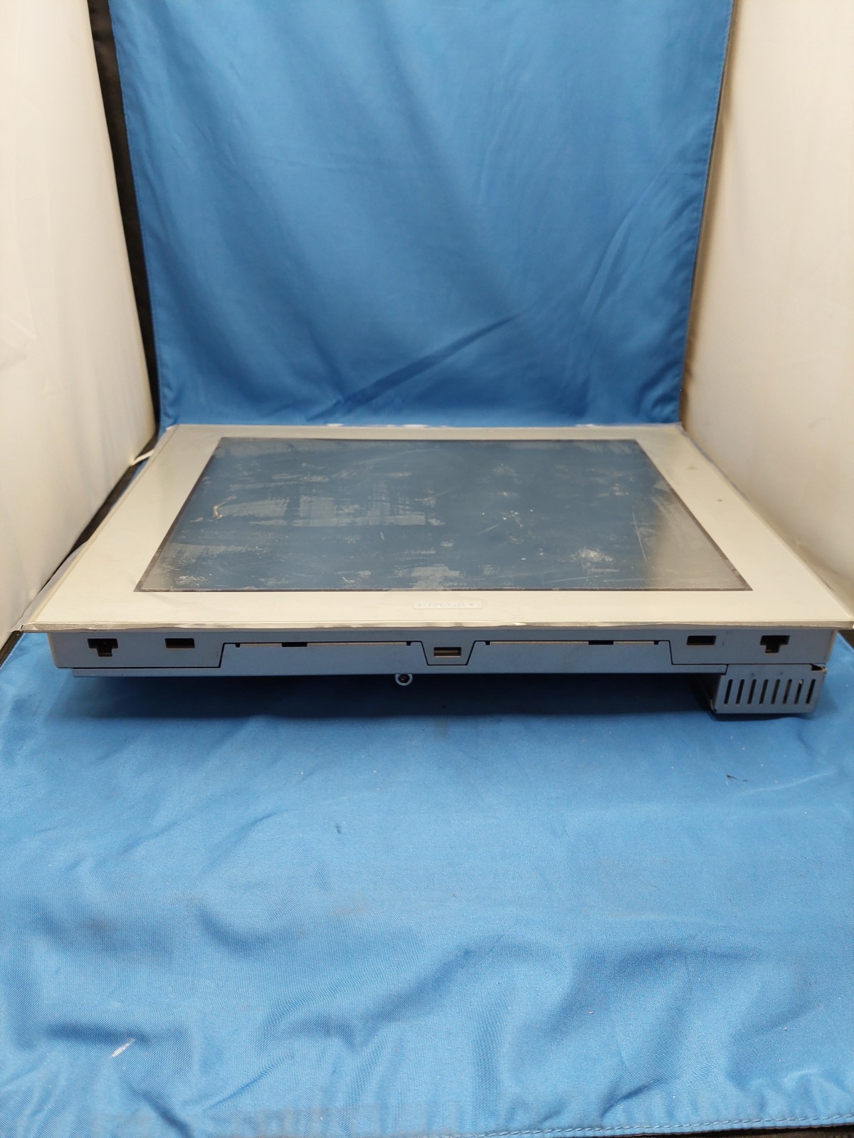 Pro-Face 3280024-01 HMI Touch Panel AGP3750-T1-AF, AC 100-240V, 50/60Hz
