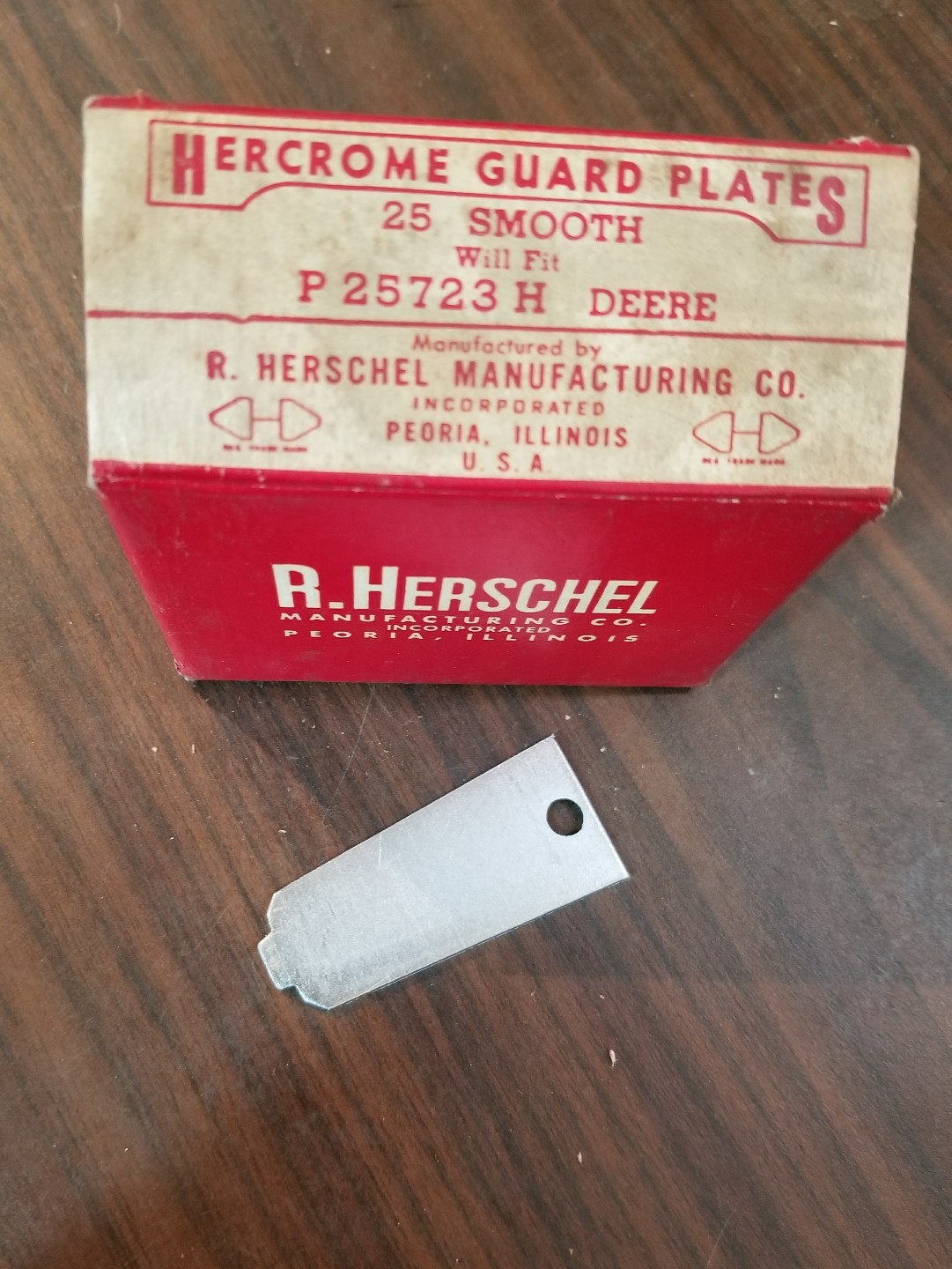 Herschel 25 Smooth Guard Plates P25723H John Deere MB-1183-X6