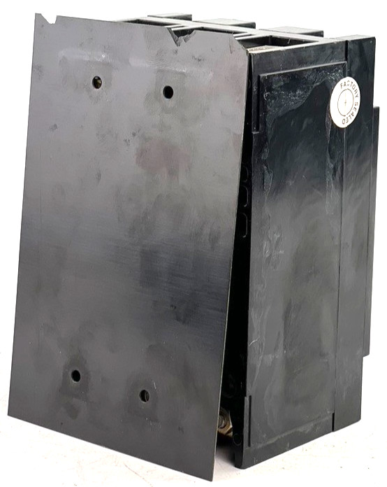 Eaton CC3200 200 Amp 3 Pole Circuit Breaker 240V Type CC 200A 3P Bolt On — CHIP