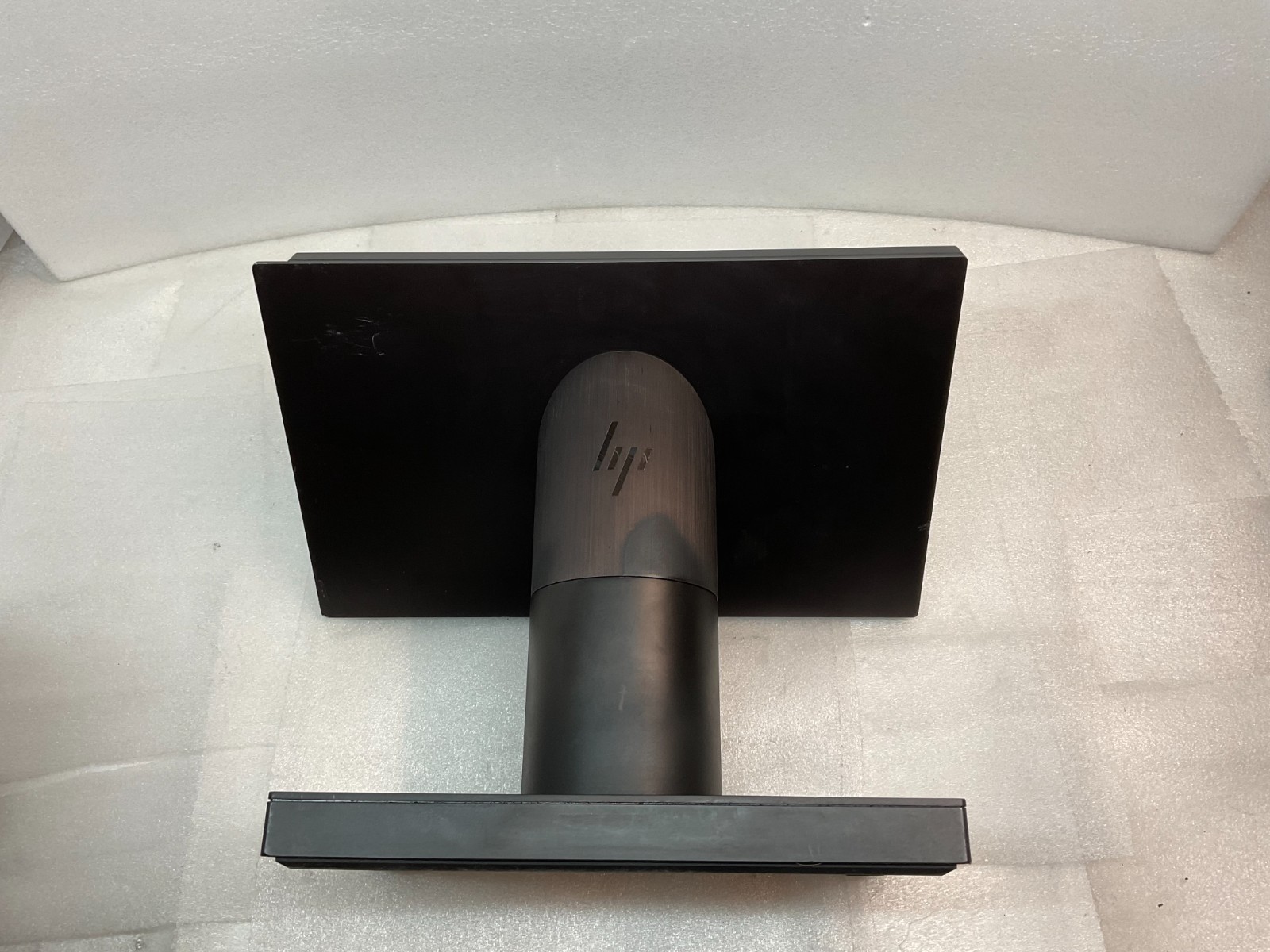 HP Engage One Model 141 AIO POS Intel Celeron 3965U @ 2.20 GHz