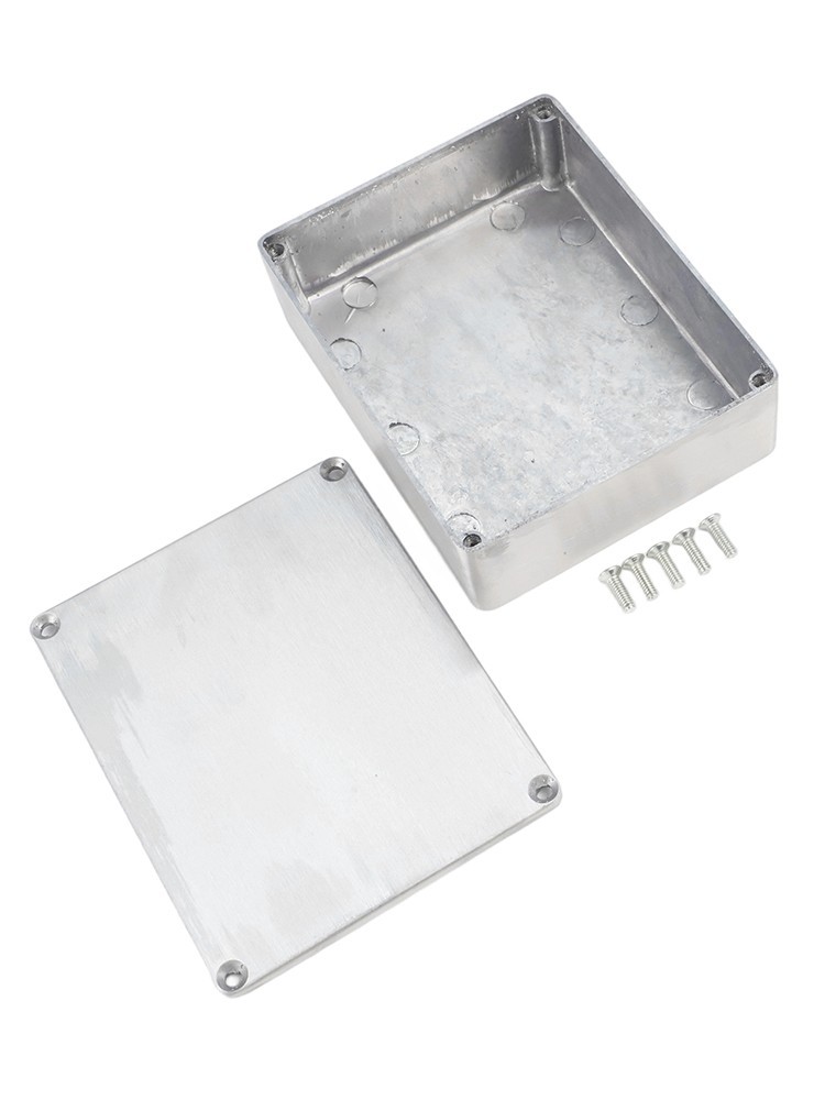 Adaptable Aluminum Enclosure for Electronics Projects with Robust Features