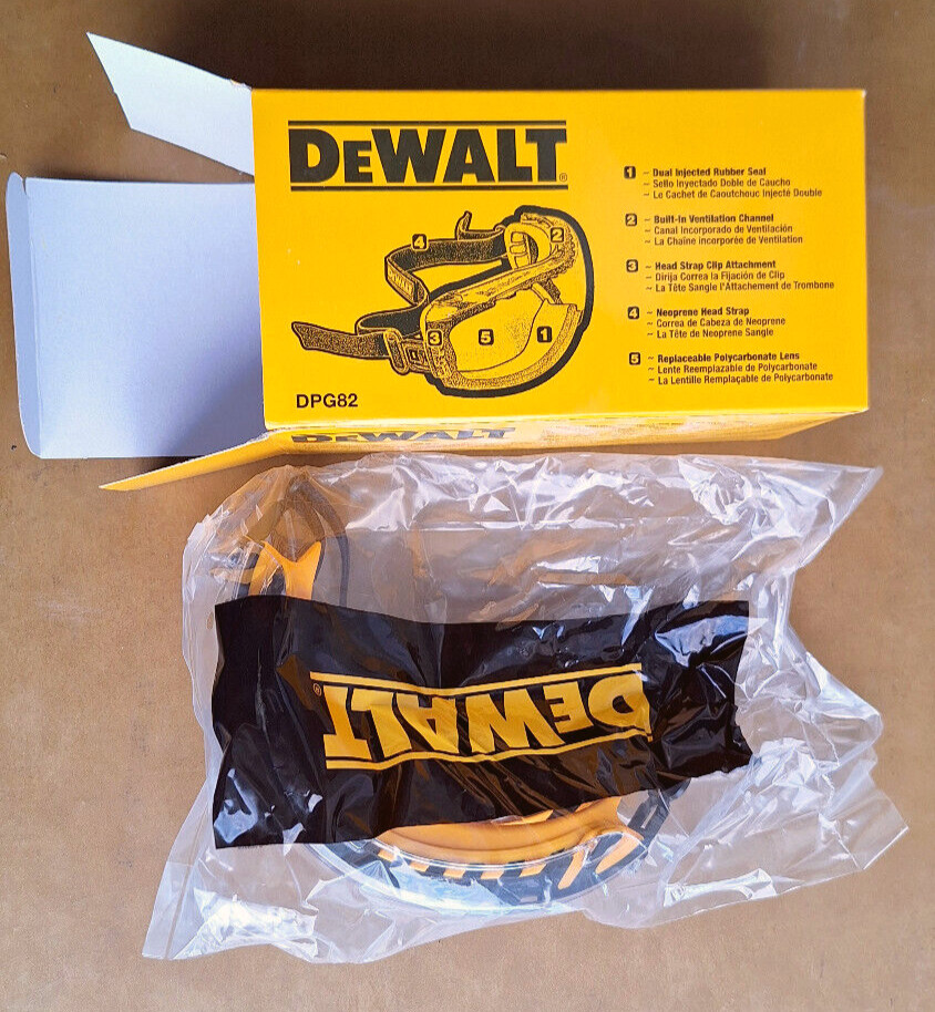 Safety Goggles, Clear Lens, Anti-Fog, Scratch Resistant, DeWALT (DPG82-11C)