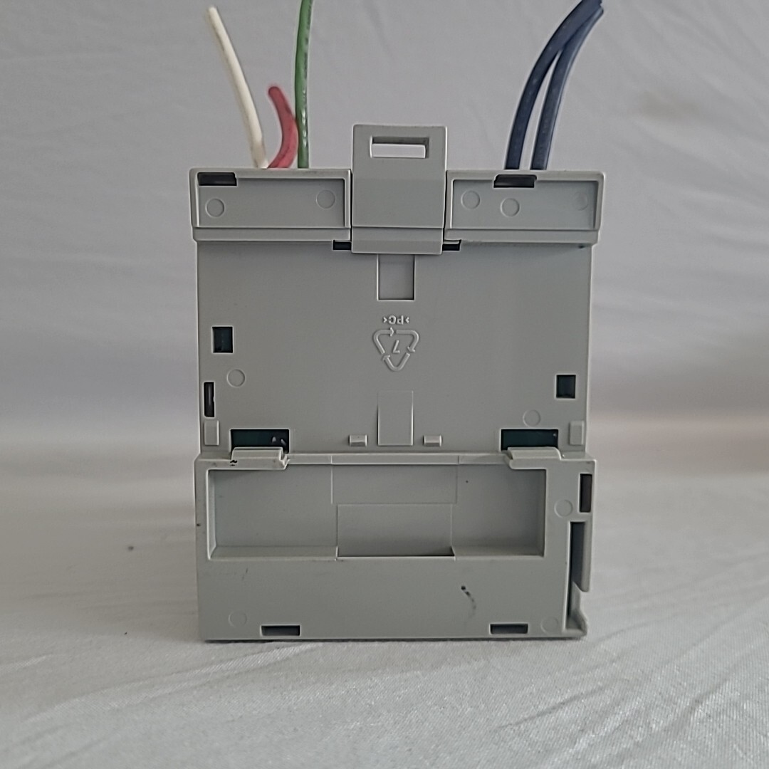 ALLEN BRADLEY 1794-PS13 SERIES B 24VDC POWER SUPPLY. Made In Malaysia. Pre-Owned