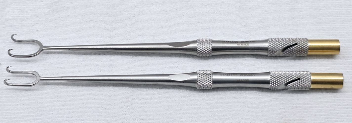 (2x) Snowden-Pencer 11mm & 8mm Double Hook, 6″ (15cm) 88-1547, 88-1546