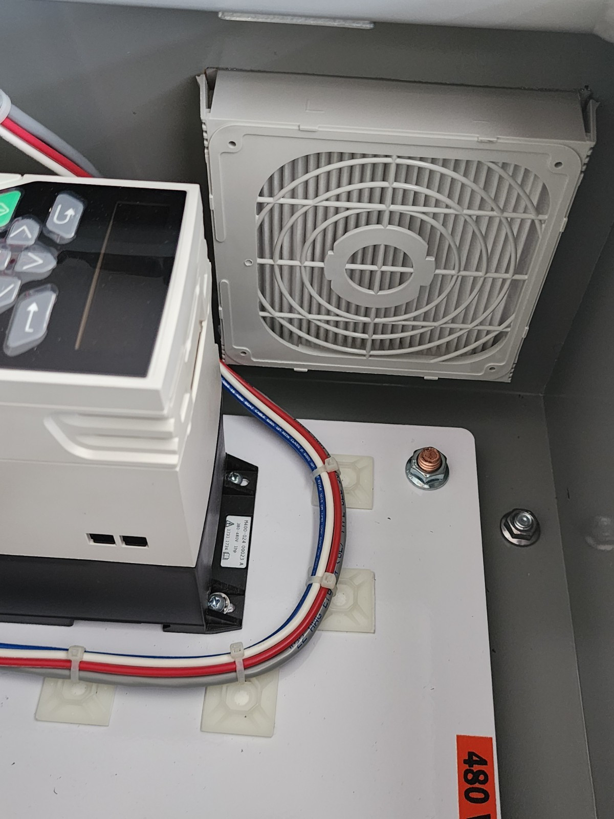 SCE SCE-20H160BLP WITH EMERSON VFD M400, TRANSFORMER AND MORE ELECTRICAL CABINET