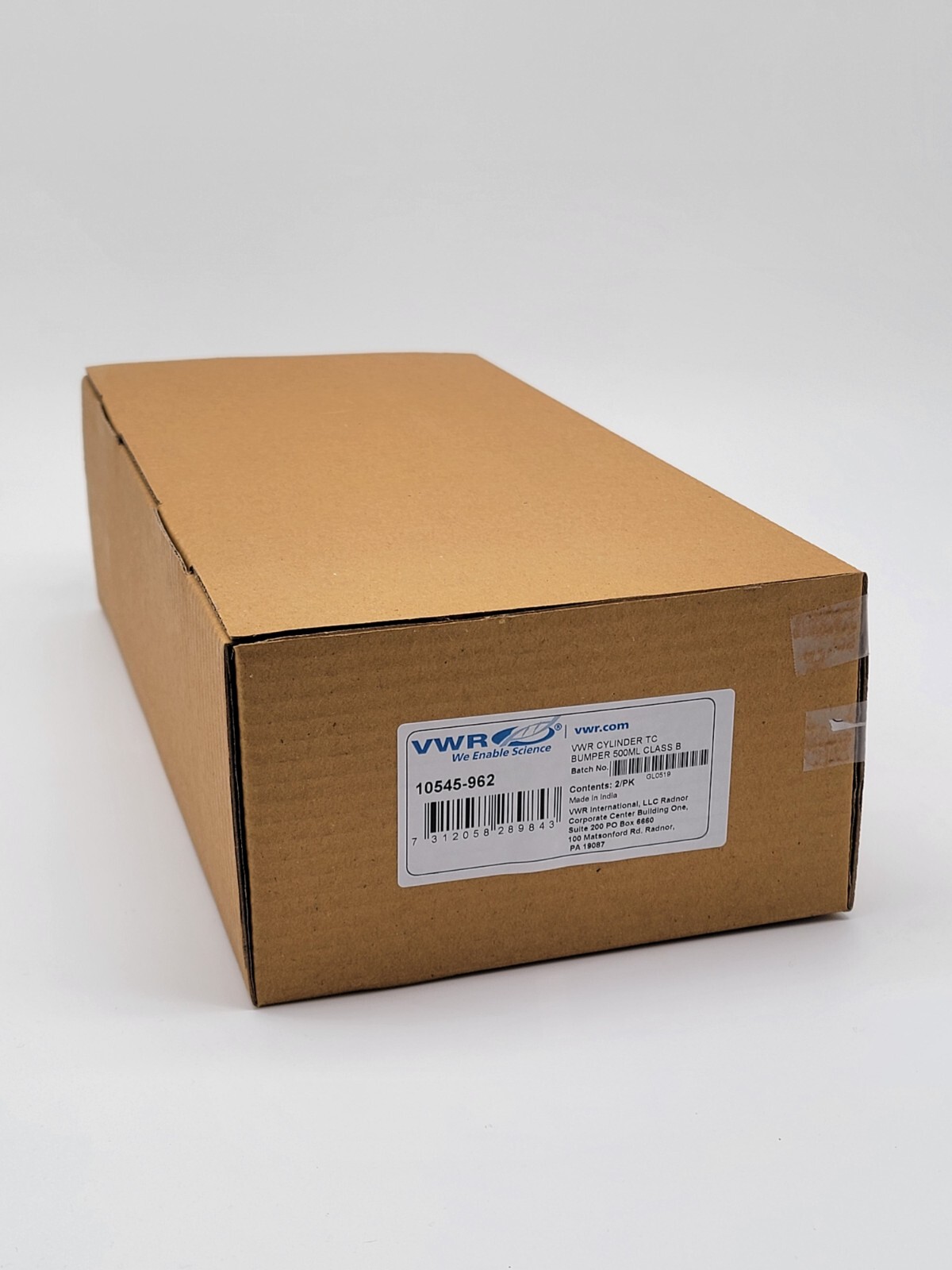 VWR Graduated Cylinders, Calibrated To Contain, Class B , 2 New 500 mL 10545-962