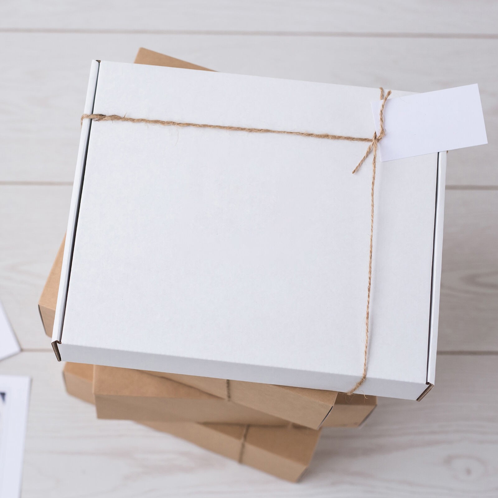 6 1/2 x 4 7/8 x 2 5/8″ White Corrugated Mailers For Shipping ECT-32B 50/Case