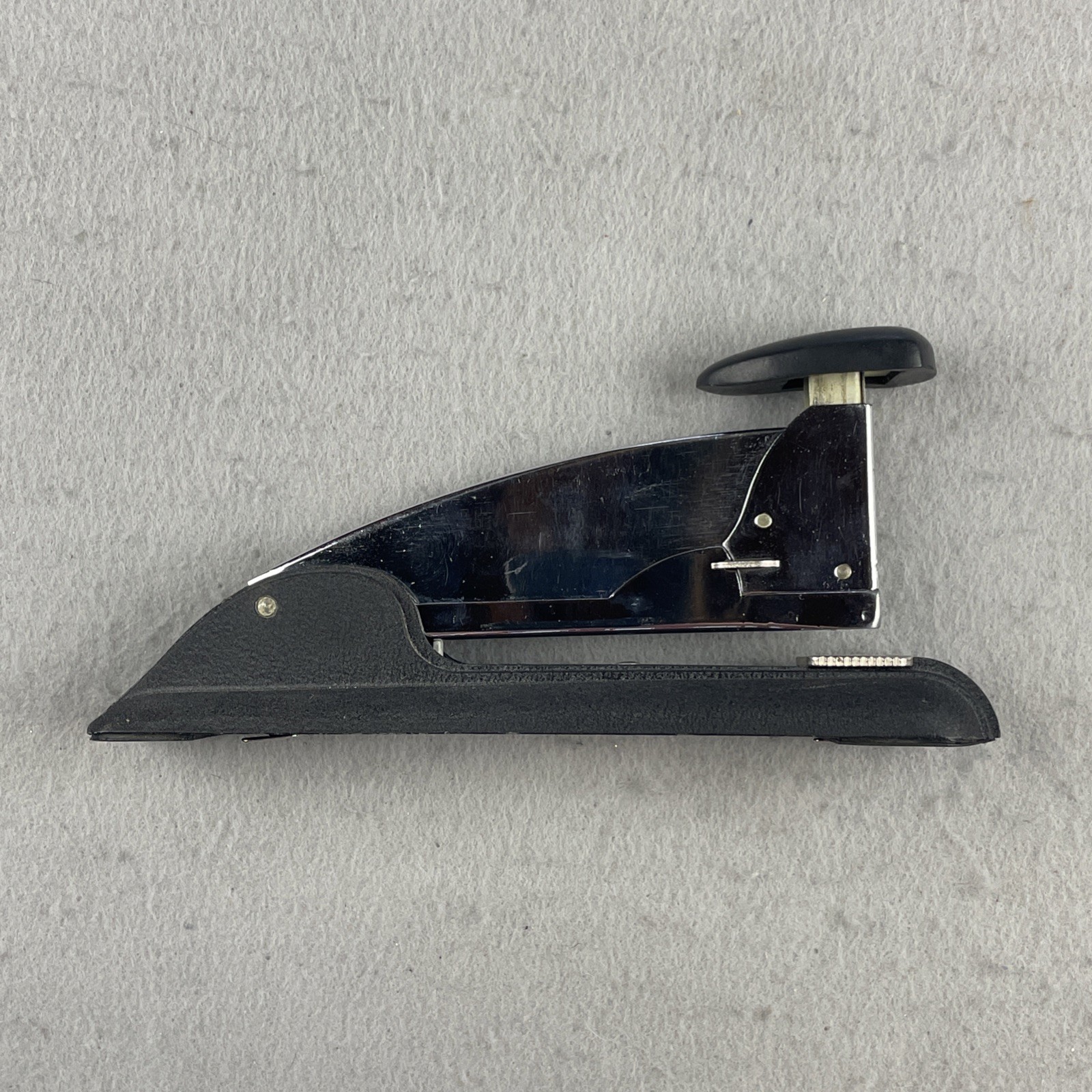 Vintage Swingline Speed Stapler 4 Art Deco Black Chrome Silver Made In USA Works