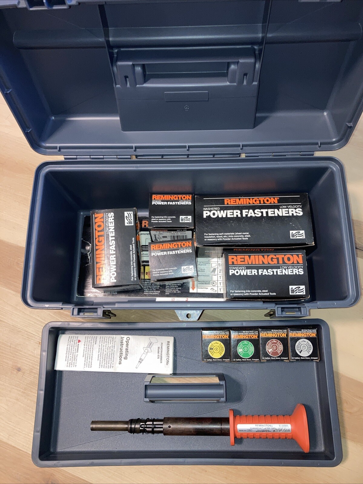 Remington Power Hammer, Actuated Fastening Tool 476, Loads, Fasteners, Tool Box