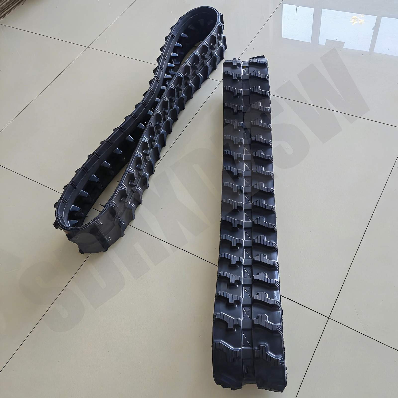 Rubber Tracks with 180*72*37mm Size for Mini Excavator